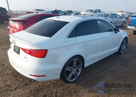 2015 Audi A3 2.0T Premium z USA, uszkodzony, nr VIN WAUEFGFF6F1073818